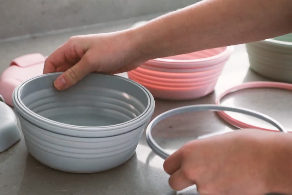 Take the plastic ring off the top of your Stojo Bowl!!
