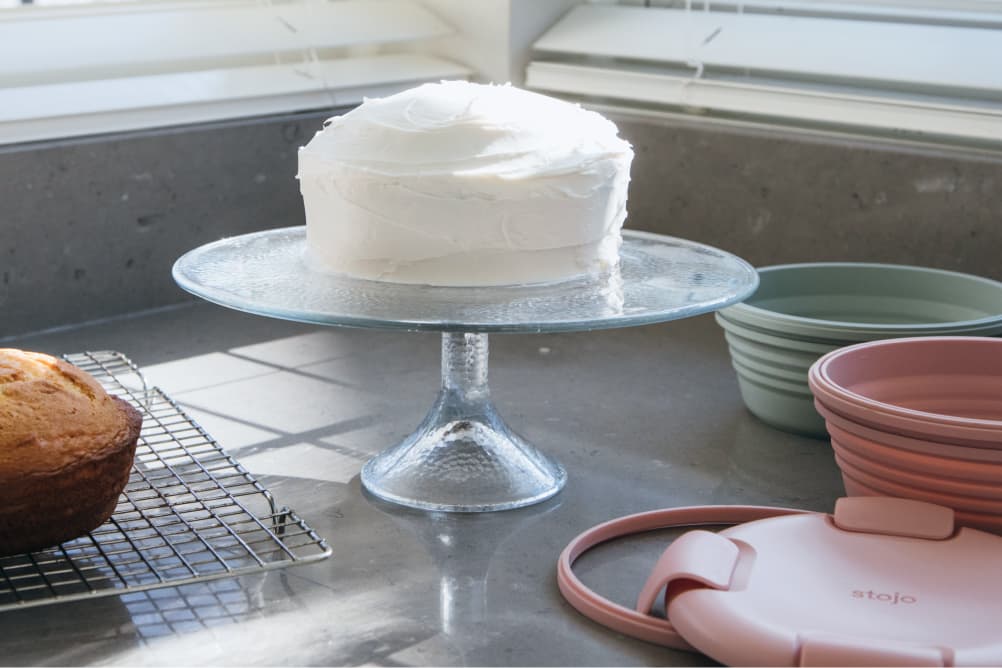 Voila! You have a finished cake!