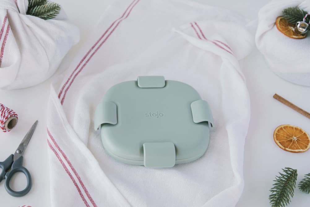 Wrap your stojo in a reusable cloth!